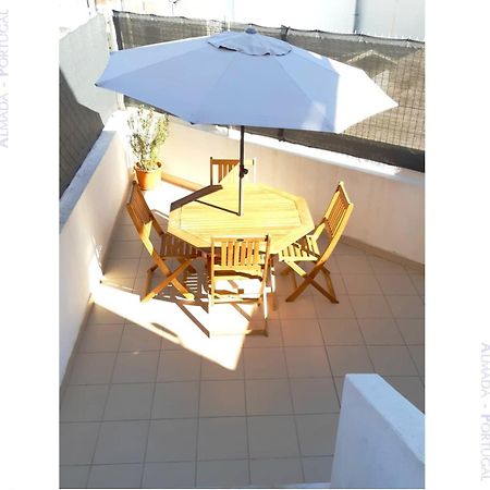 Casa Gil Anes Apartment Almada Exterior photo