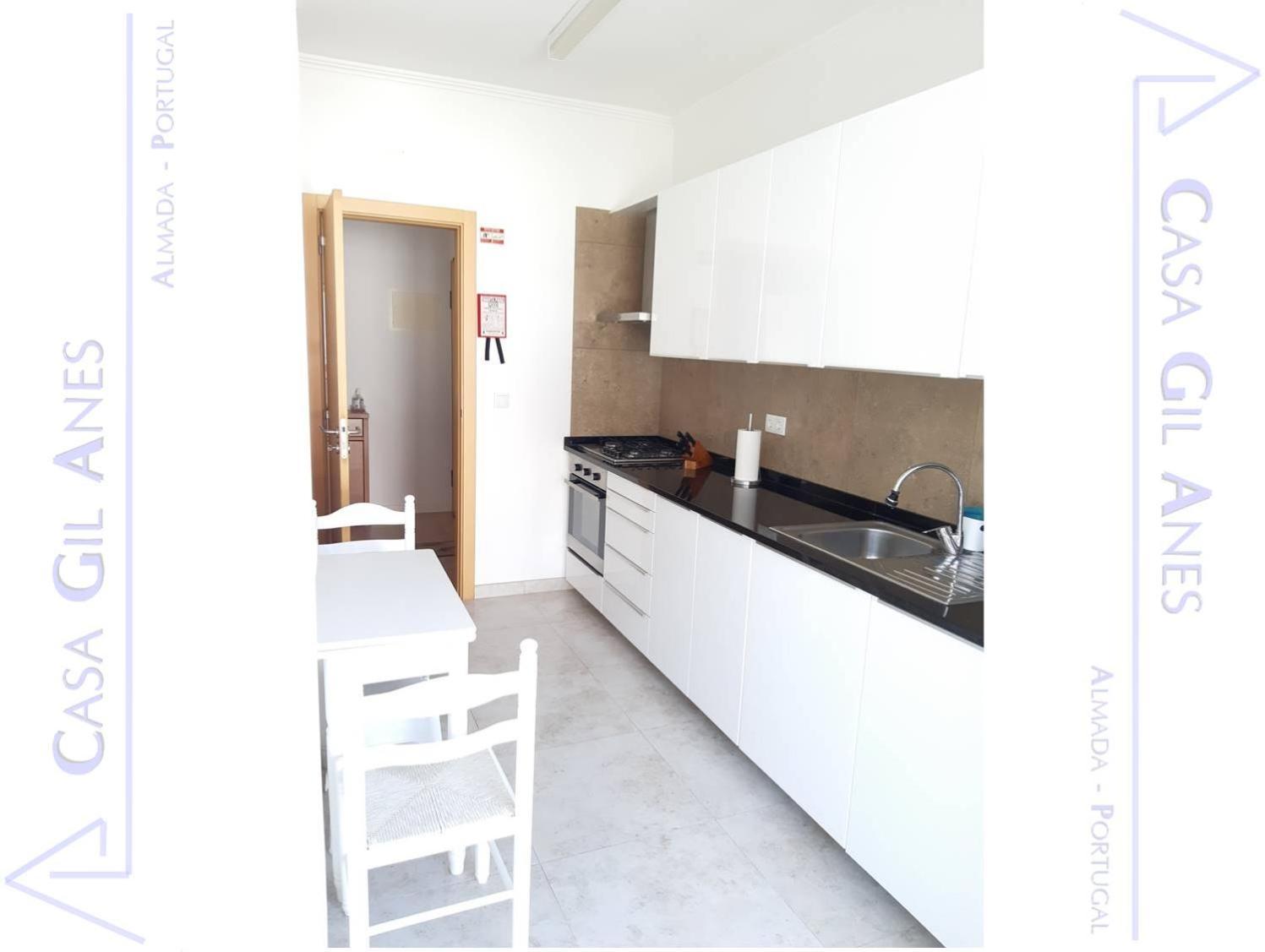 Casa Gil Anes Apartment Almada Exterior photo